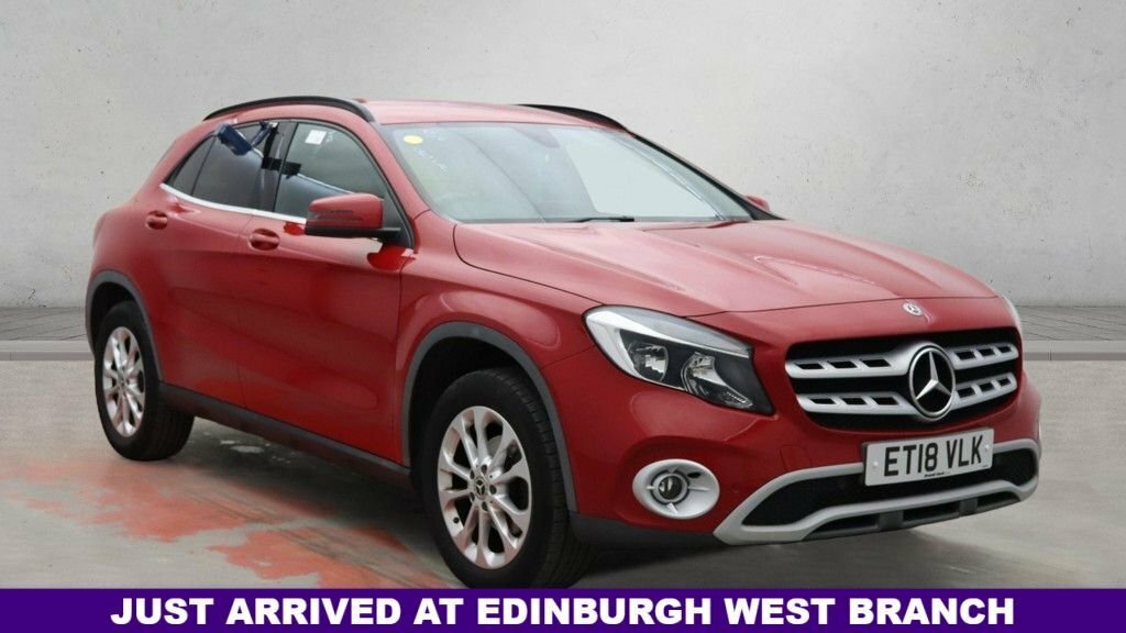 Mercedes-Benz GLA Class 1.6L Se Red