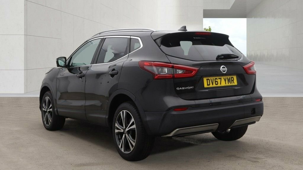 Nissan Qashqai 1.5L N-connecta Black #3