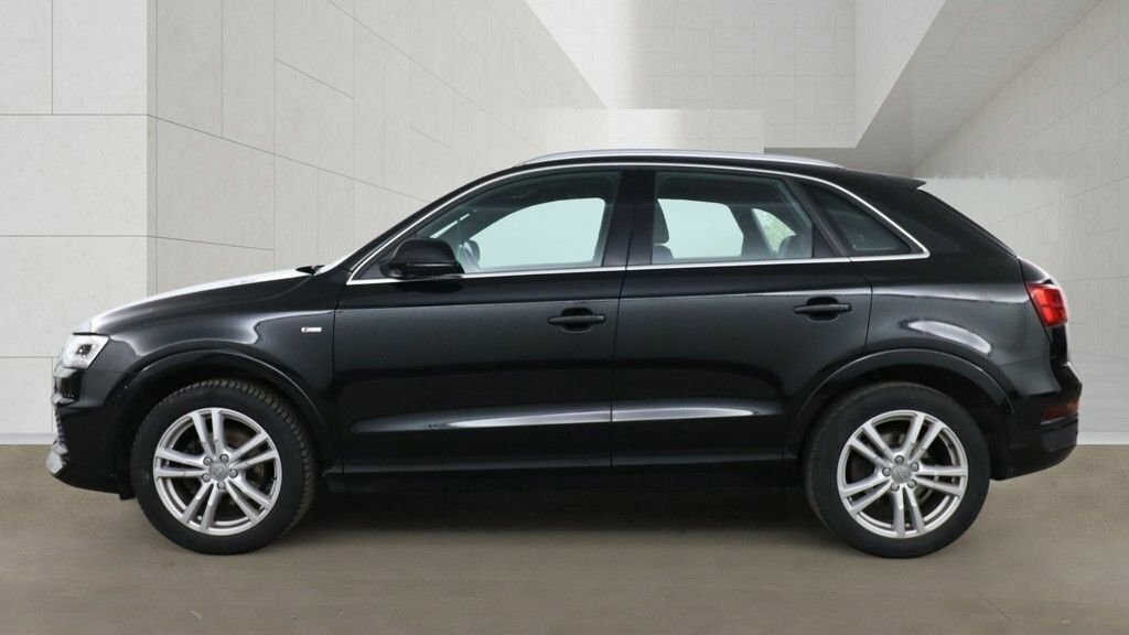 Audi Q3 1.4L S Line Edition Black #6