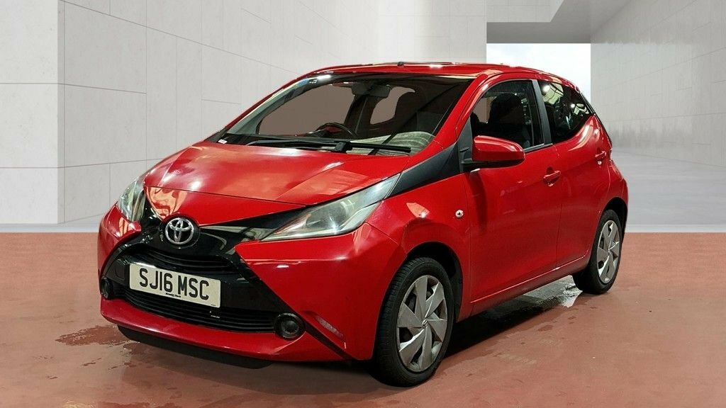 Toyota Aygo 1L X-play Red #2