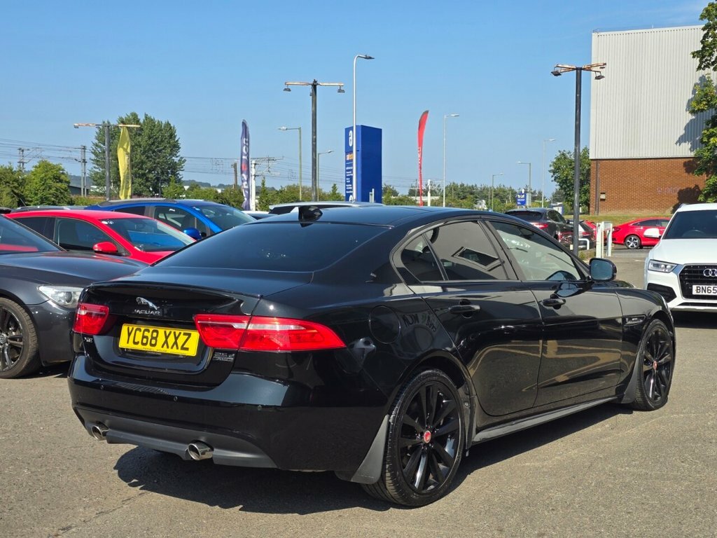 Jaguar XE 2L R-sport Black #6
