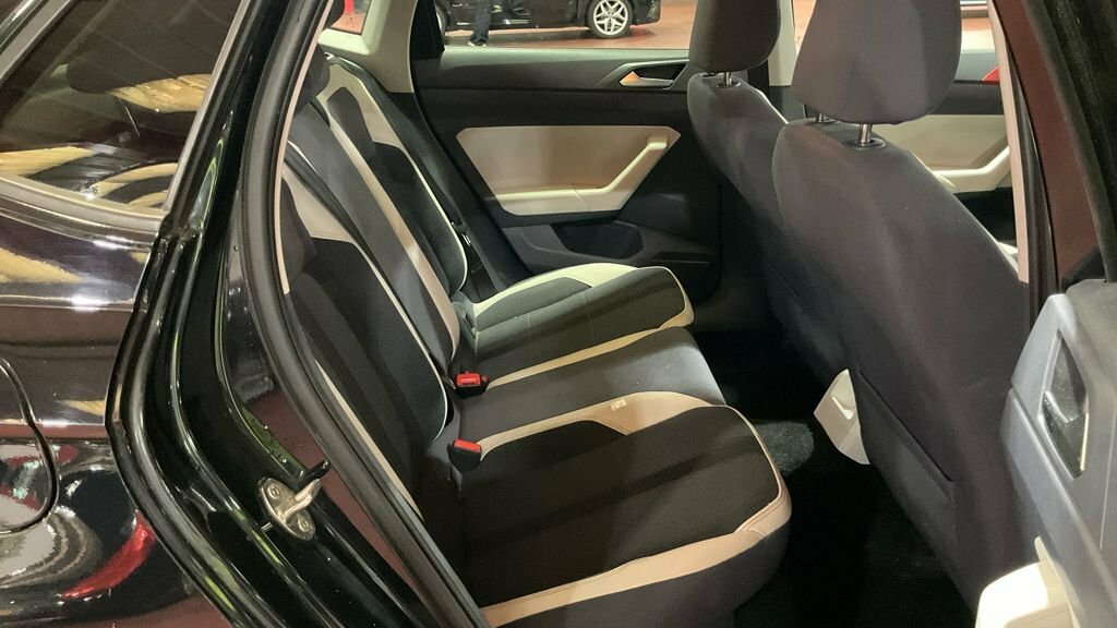 Volkswagen Polo Se Hatchback White #8