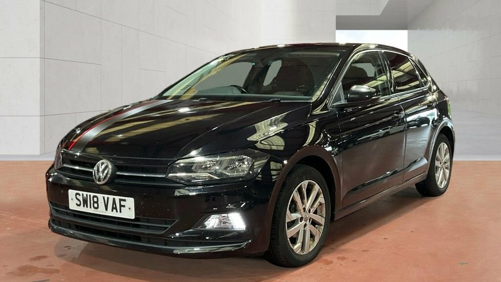 Volkswagen Polo Se Hatchback White #2
