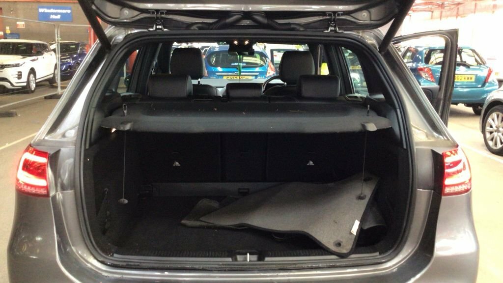 Mercedes-Benz B Class Hatchback Grey #9