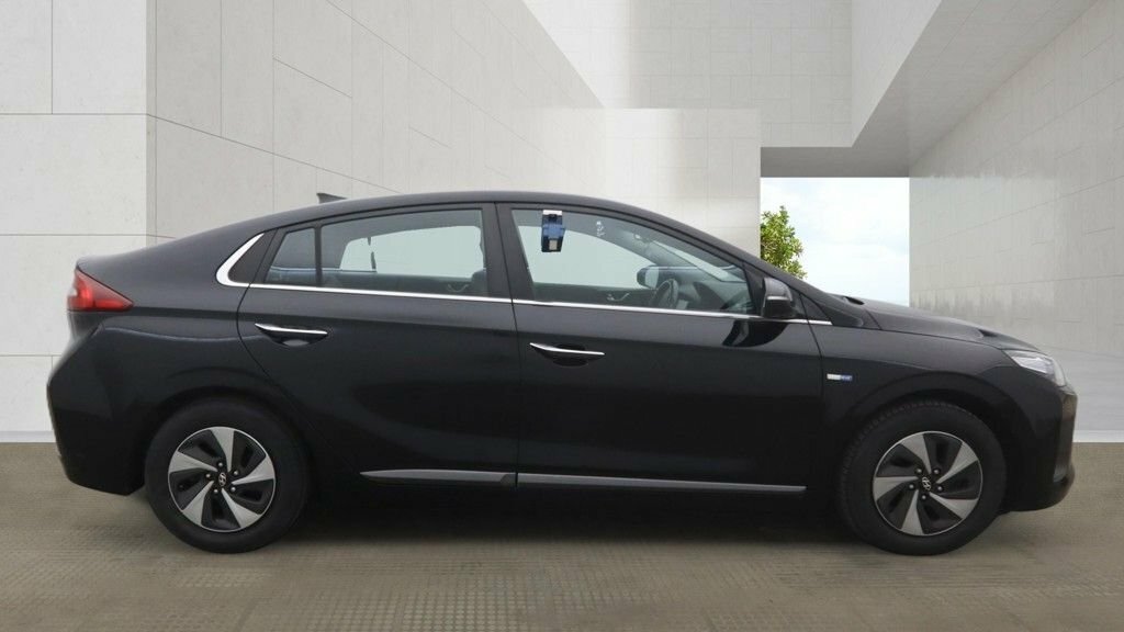 Hyundai Ioniq 1.6L Premium Se Black #5