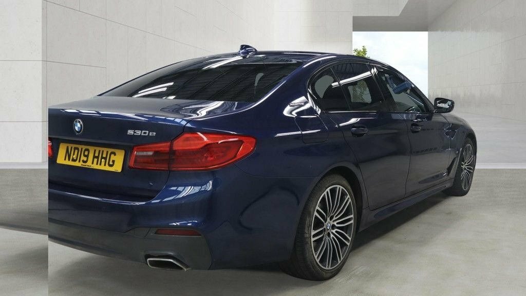 BMW 5 Series 2L M Sport Blue #4