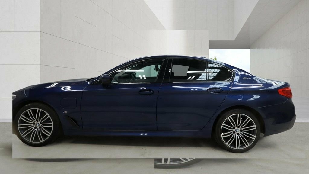 BMW 5 Series 2L M Sport Blue #6