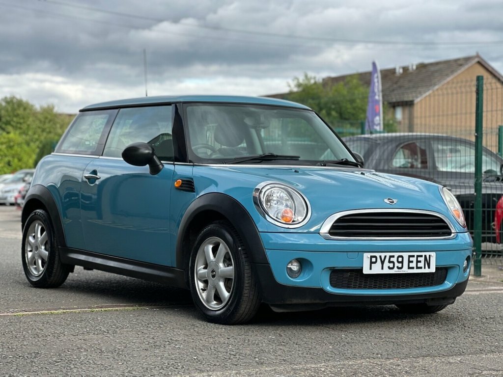 Mini Hatch 1.4L One Blue