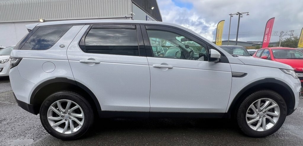 Land Rover Discovery Sport 2L Se Tech White #5