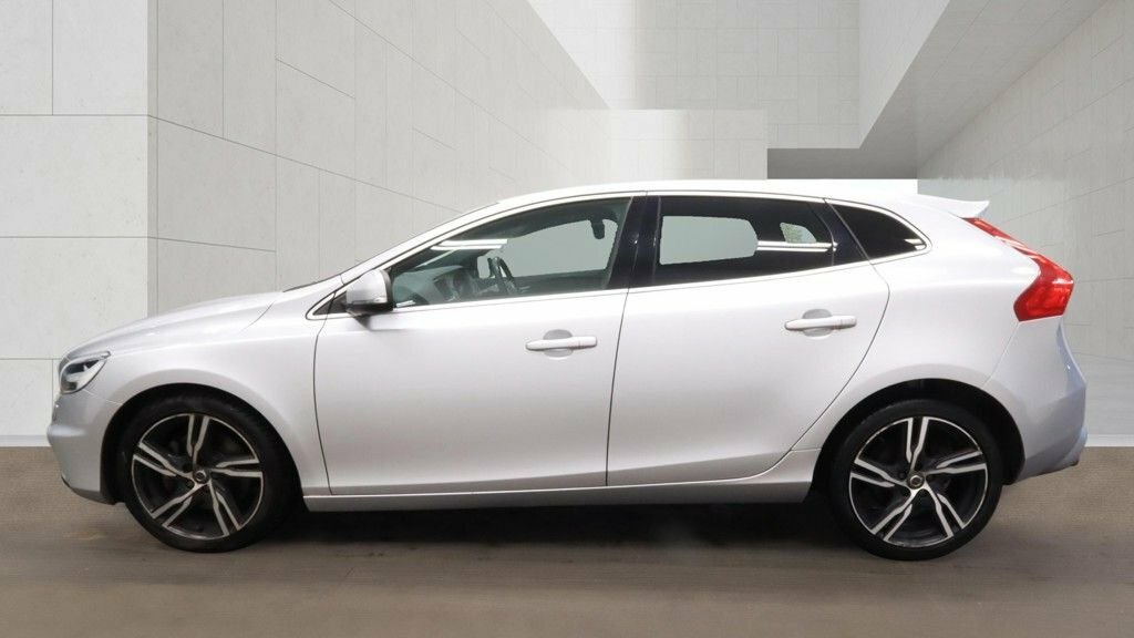 Volvo V40 1.5L R-design Pro Silver #5