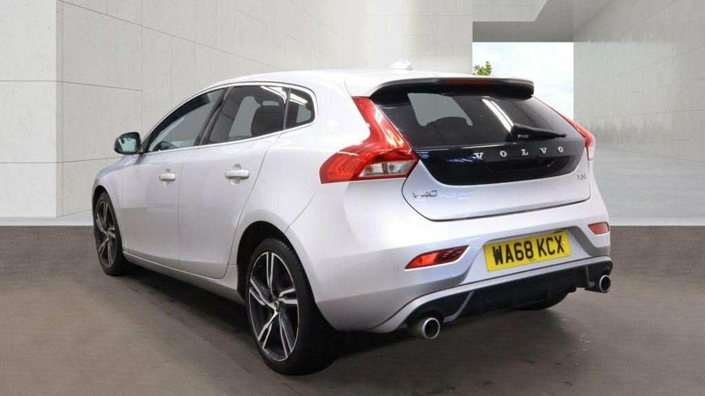 Volvo V40 1.5L R-design Pro Silver #3