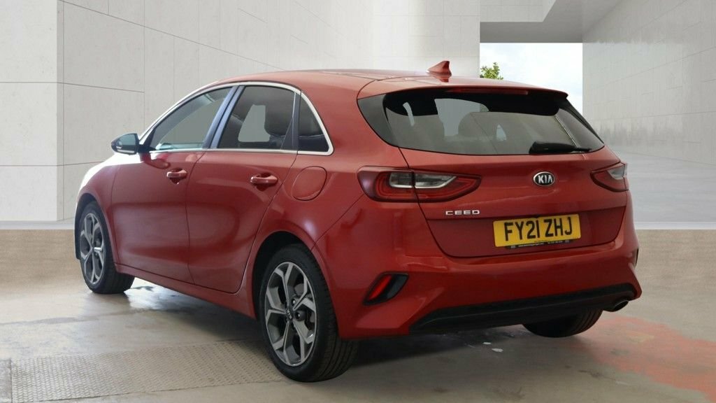Kia Ceed 1.5L 3 Red #3