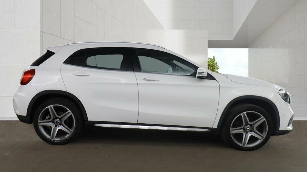 Mercedes-Benz GLA Class 1.6L Amg Line White #5