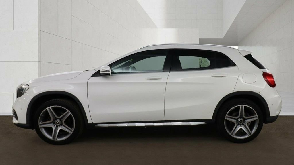 Mercedes-Benz GLA Class 1.6L Amg Line White #6