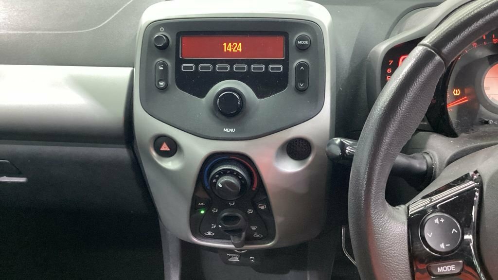 Toyota Aygo Hatchback Black #12