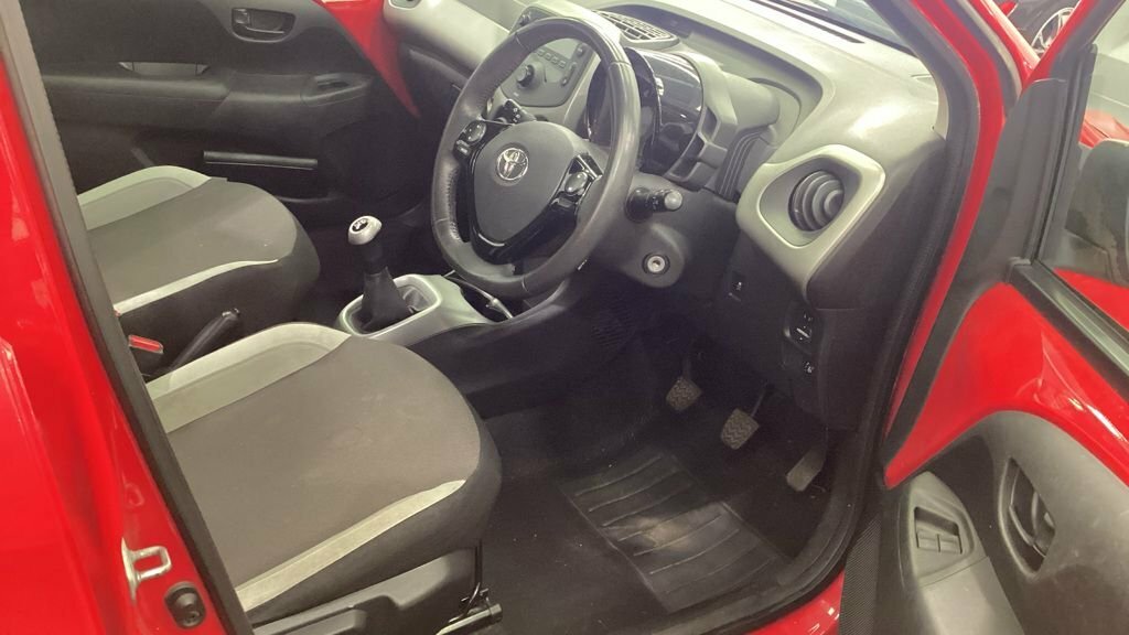 Toyota Aygo Hatchback Black #10