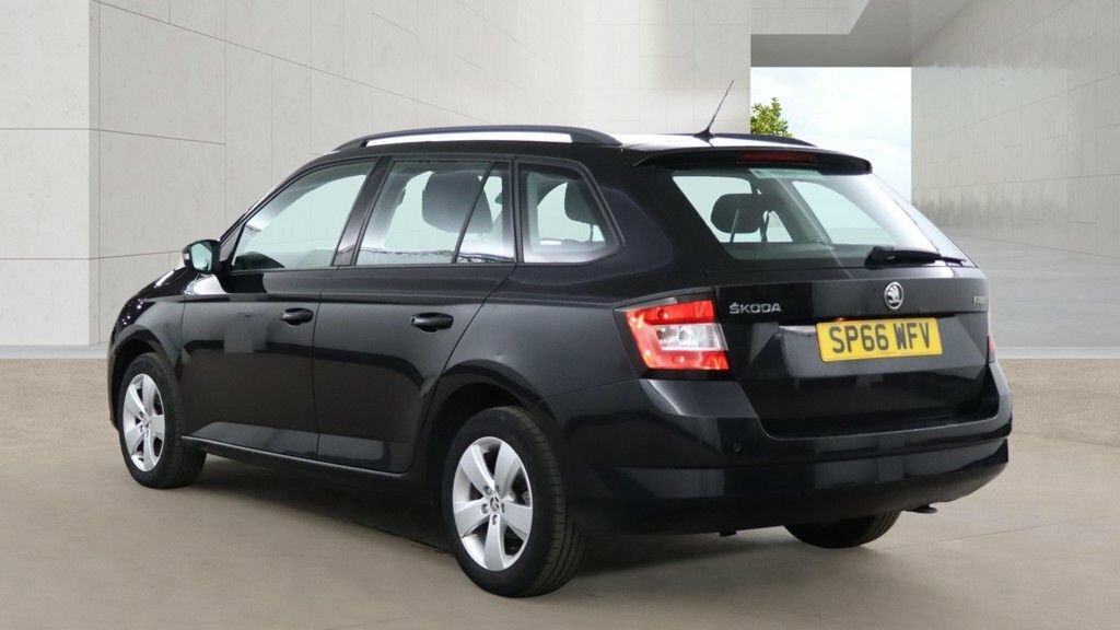 Skoda Fabia 1L Se Black #3