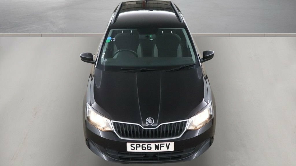 Skoda Fabia 1.0 Mpi 60 S White #7