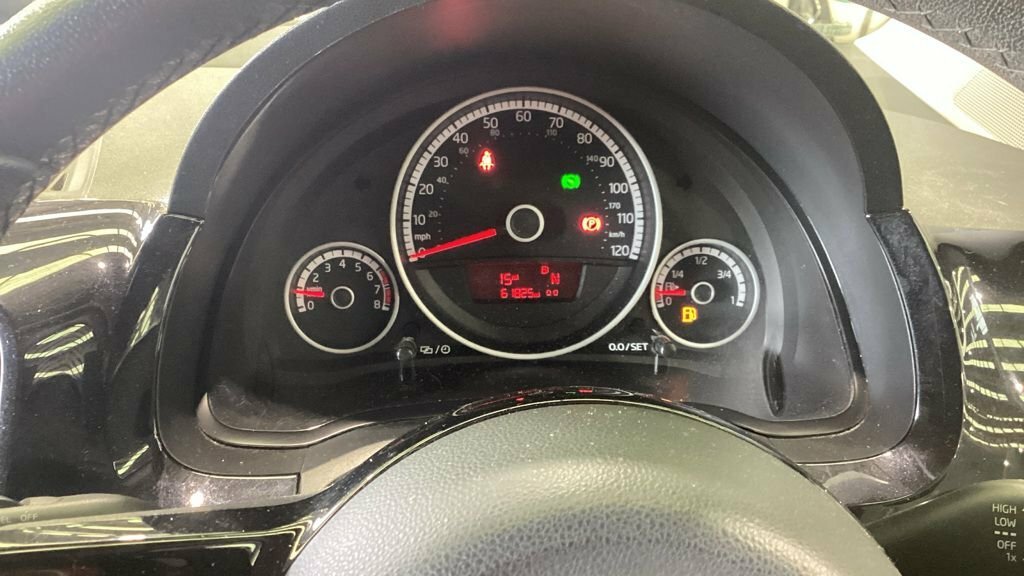 Volkswagen Up 1.0 High Up Silver #11