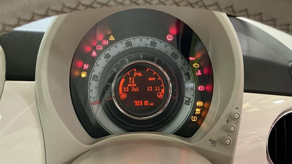 Fiat 500 1.2 Lounge Red #10