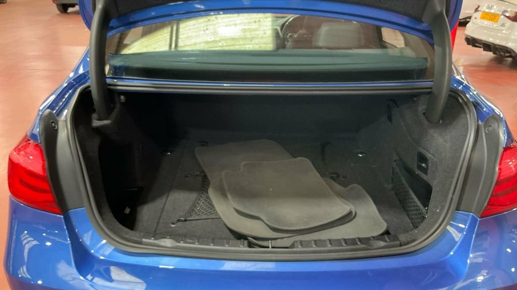 BMW 3 Series 320I M Sport Shadow Edition Step Silver #7