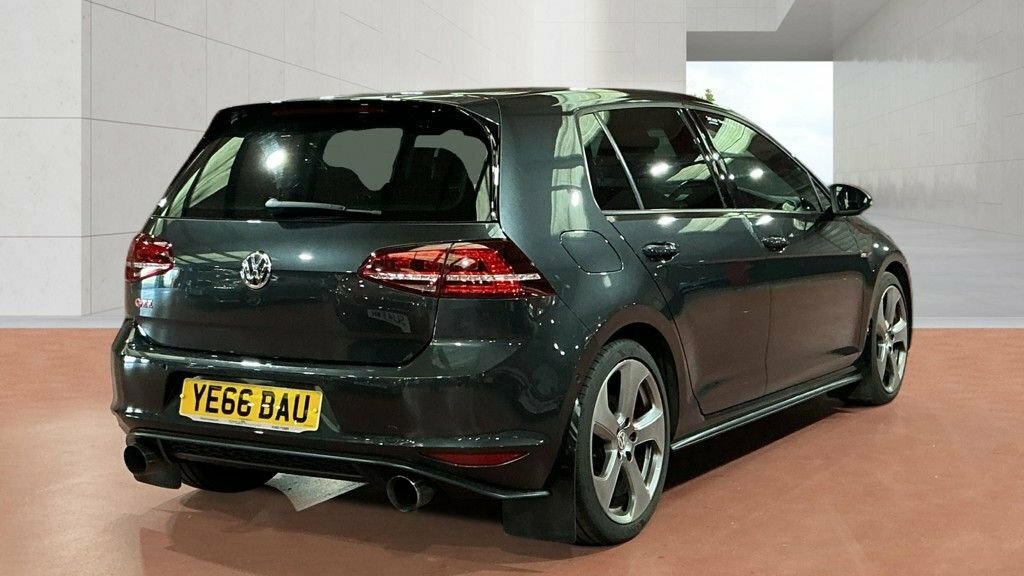 Volkswagen Golf 2L Gti Grey #4
