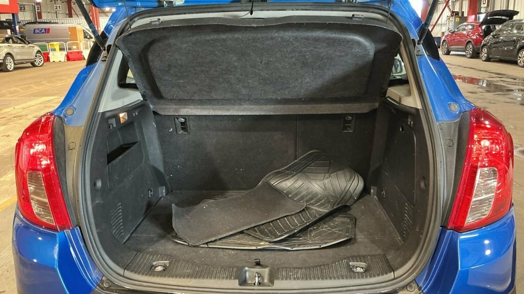 Vauxhall Mokka 1.6I Se White #9