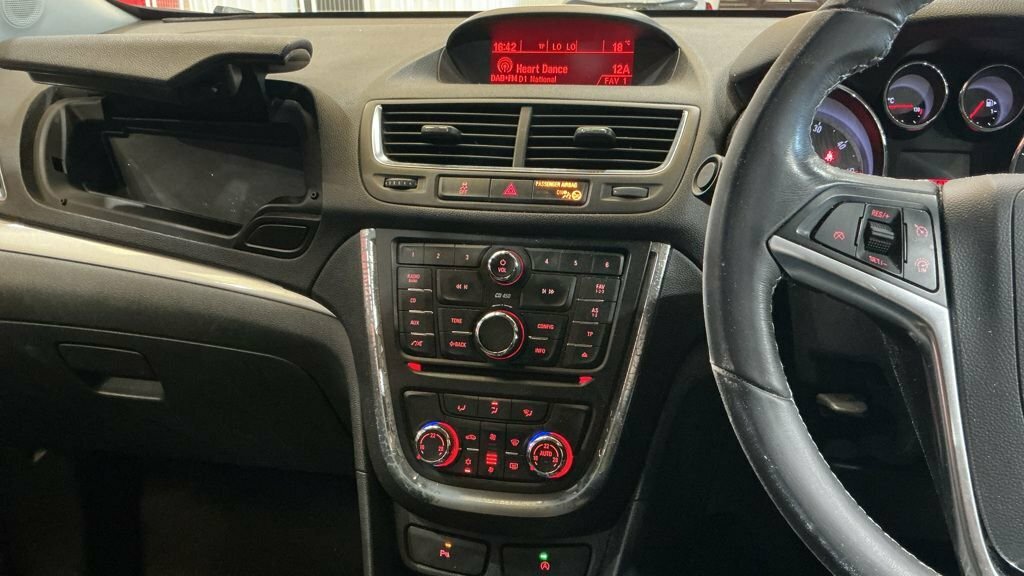 Vauxhall Mokka 1.6I Se White #13