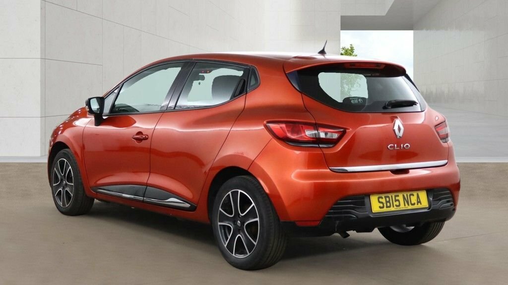 Renault Clio 1.2L Dynamique Medianav Red #3