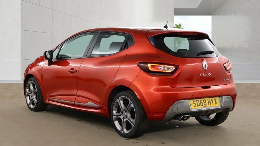 Renault Clio 0.9L Gt Line Red #3