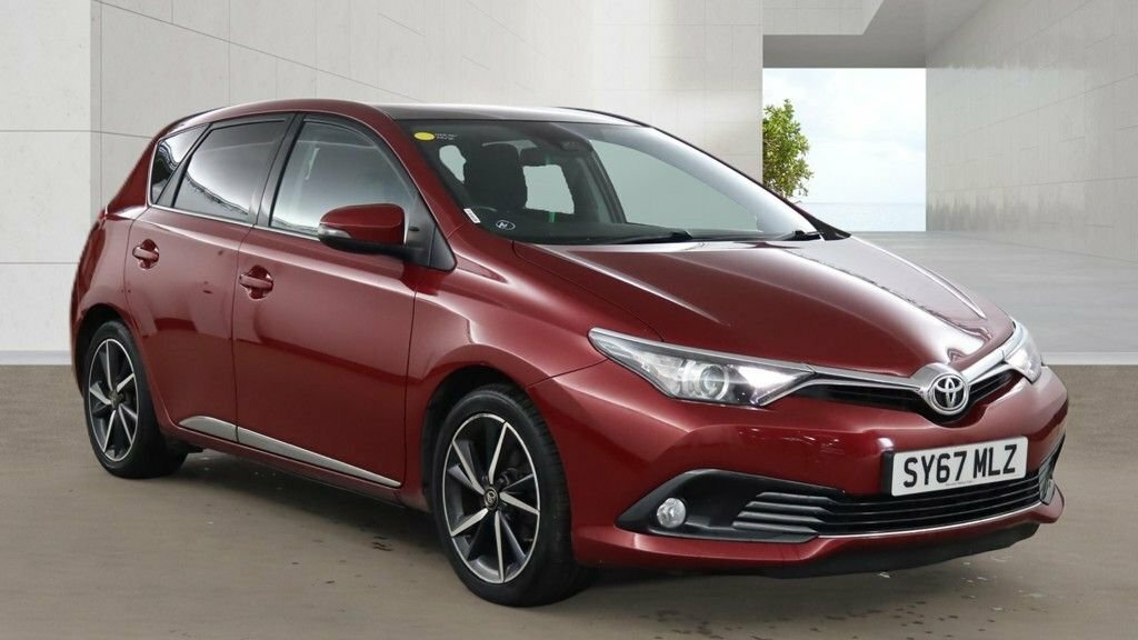 Toyota Auris 1.2L Design Red