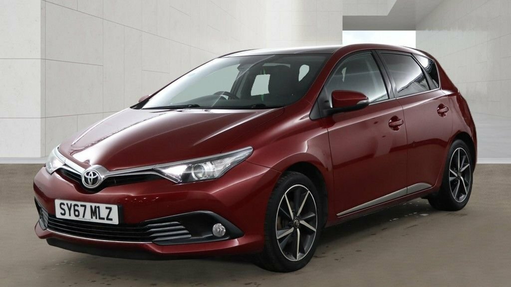 Toyota Auris 1.2L Design Red #2