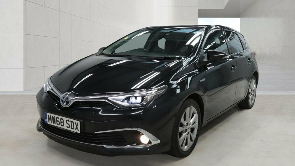 Toyota Auris 1.8L Excel Black #2