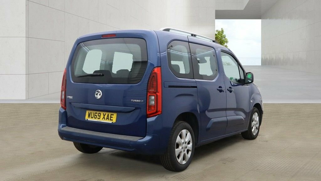 Vauxhall Combo Life 1.5L Energy Blue #4