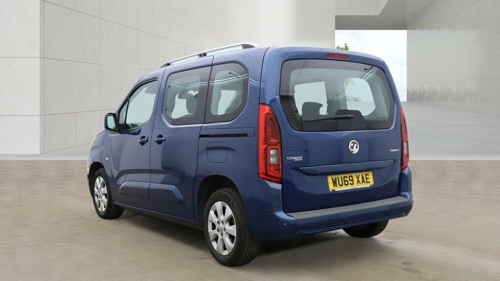 Vauxhall Combo Life 1.5L Energy Blue #3