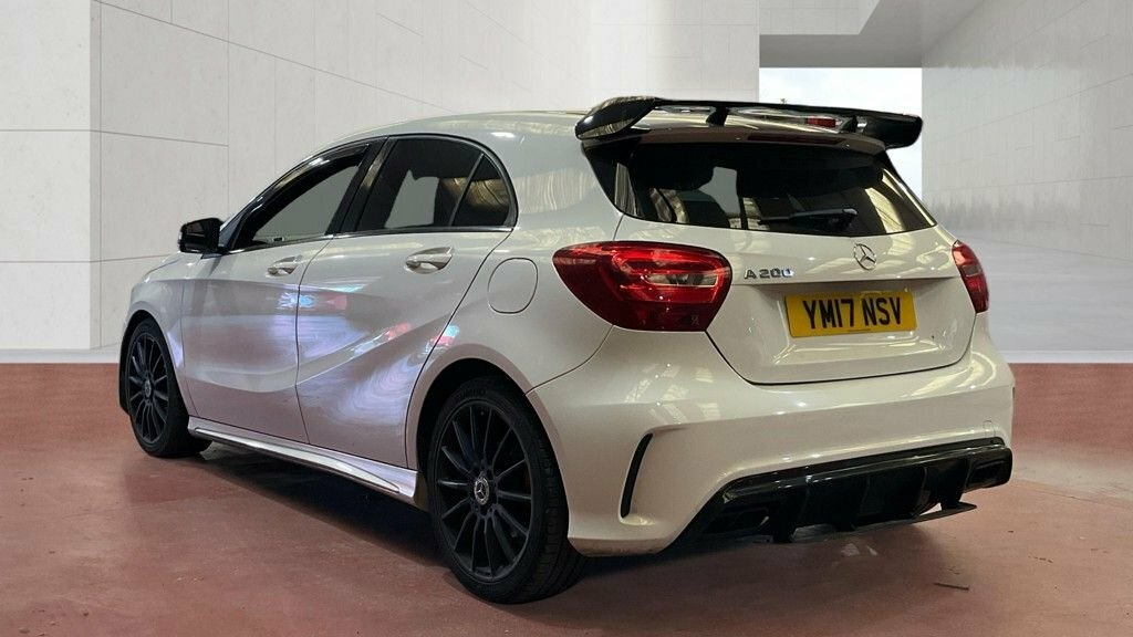 Mercedes-Benz A Class 1.6L Amg Line YM17NSV White #3
