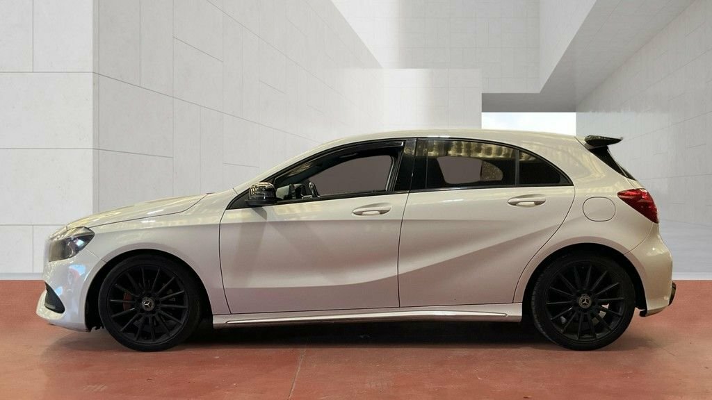 Mercedes-Benz A Class 1.6L Amg Line YM17NSV White #6