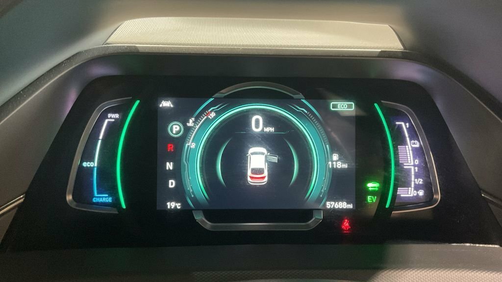 Hyundai Ioniq Hatchback White #12