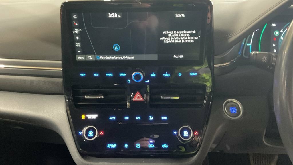 Hyundai Ioniq Hatchback White #13