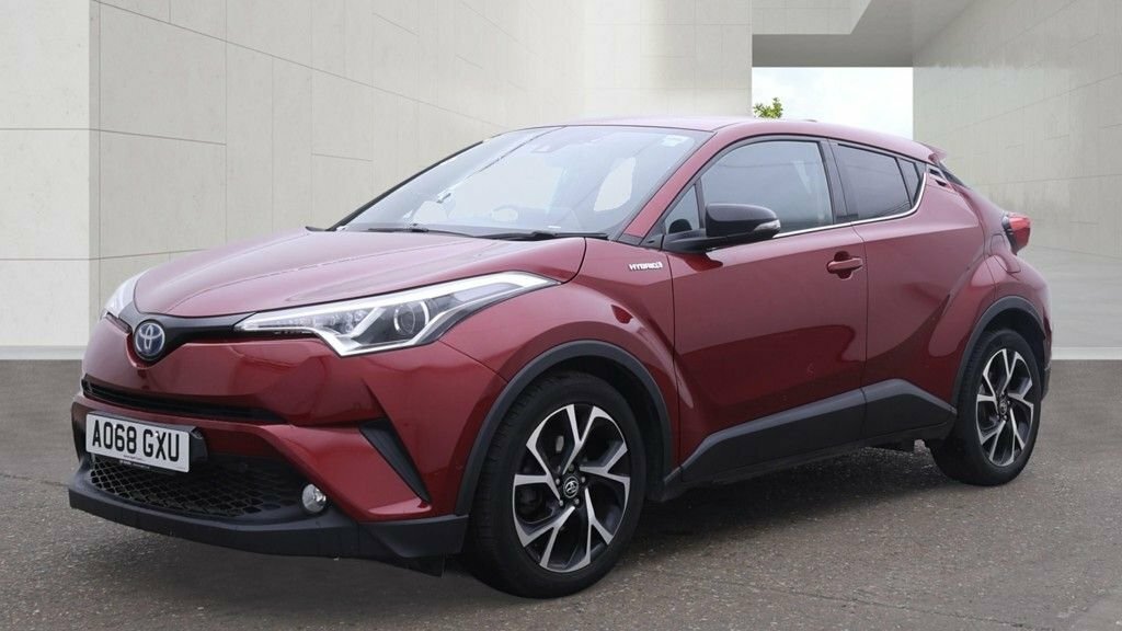 Toyota C-Hr Design White #1