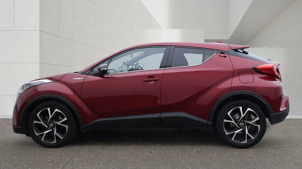 Toyota C-Hr Design White #6