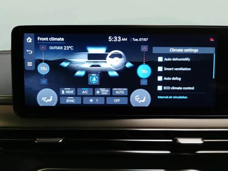 Genesis GV60 77.4Kwh Sport Suv 4Wd Dual Moto Red #40