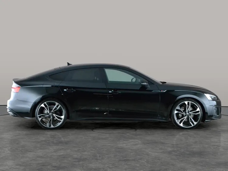 Audi A5 2022 2.0 Tfsi 35 Sport Sportback S Tron White #4