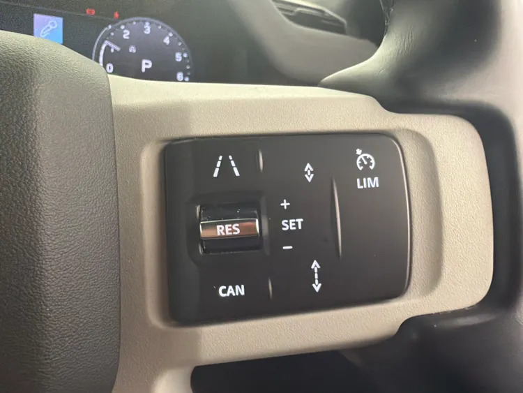 Land Rover Defender 110 2.0 P400e 15.4Kwh Xs Edition Suv Plug-i Silver #27
