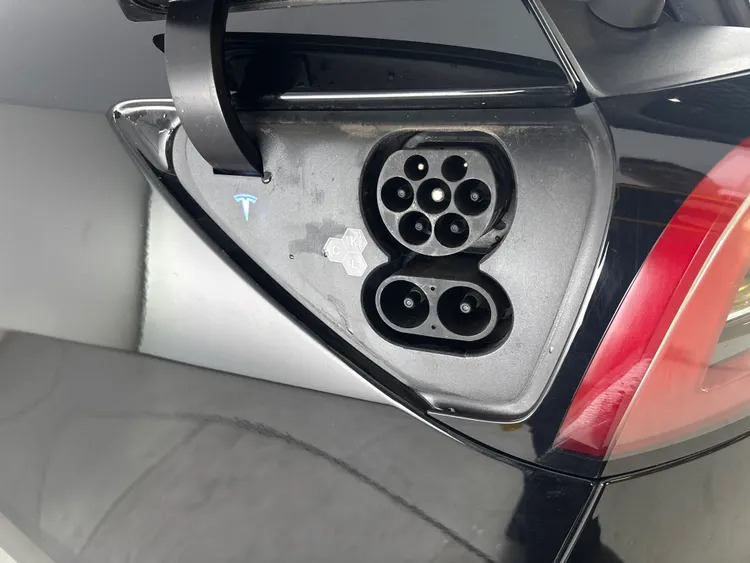 Tesla Model Y Dual Motor Long Range 4Wde Suv 2023 Grey #21