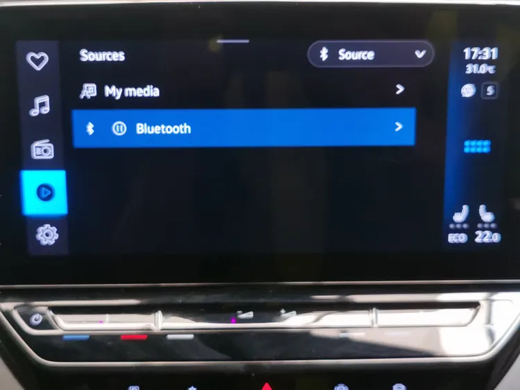 Volkswagen ID.4 Suv Black #23