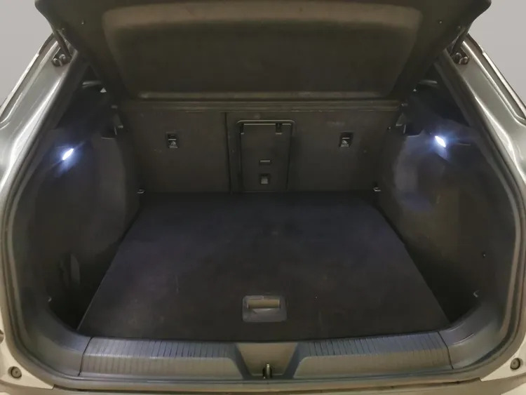 Volkswagen ID.4 Suv Black #21