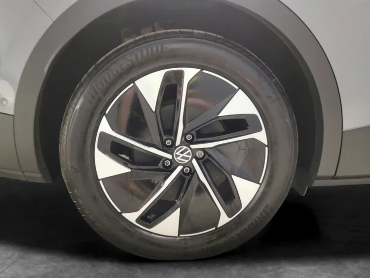 Volkswagen ID.4 Suv Black #12