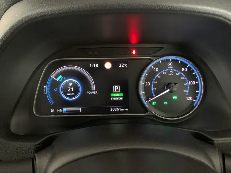 Nissan Leaf 62Kwh E N-connecta Red #30