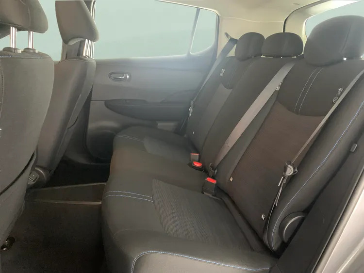 Nissan Leaf 62Kwh E N-connecta Red #15